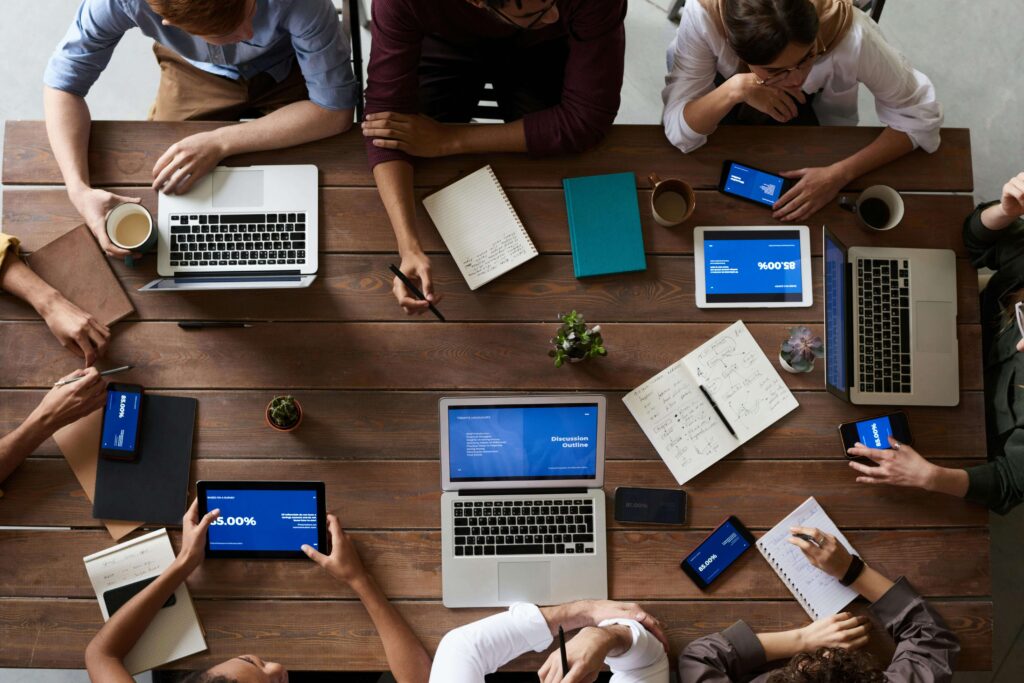 Groupe de personnes qui s'organise